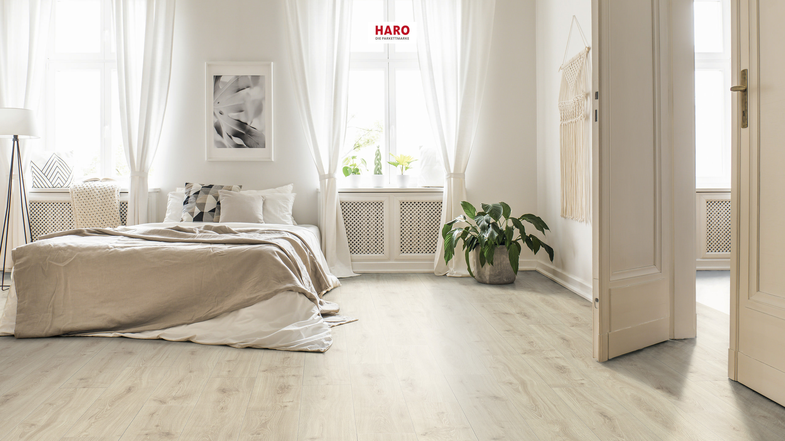 HARO Laminat Eiche Alta cremeweiß strukturiert Landhausdiele 4V | Sonderedition NKL32-4018427542481 HARO Laminat Eiche Alta cremeweiß strukturiert Landhausdiele 4V | Sonderedition NKL32-4018427542481