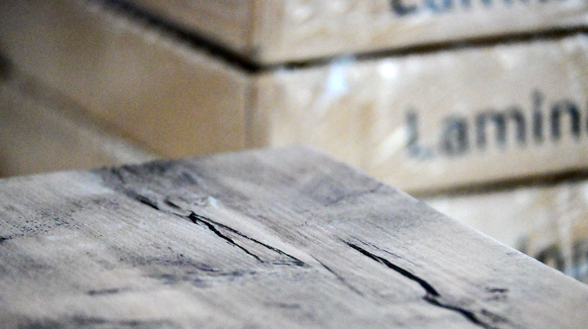 Tipps zur Klimatisierung und Lagerung von Laminatböden Laminatboden im Verkaufsraum